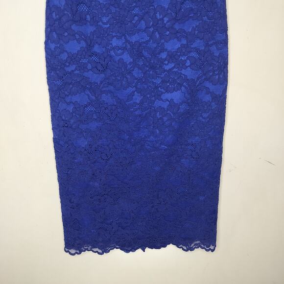 Nicole Miller Artelier Floral Lace Pencil Skirt - Picture 4 of 9